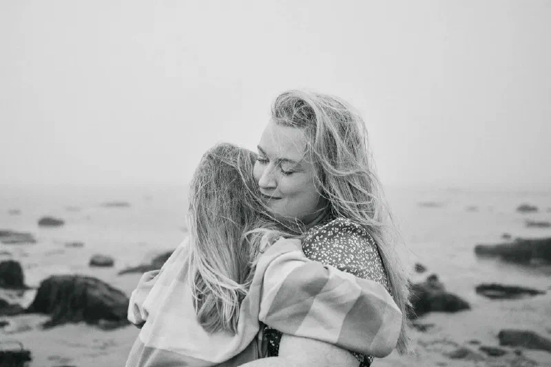 Beach family photoshoot whitle bay sea fog fret